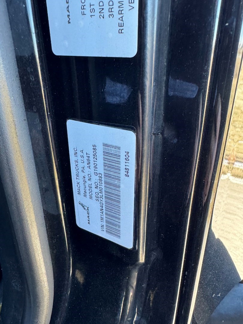 2020 MACK AN64T - USED TRUCKS SLEEPER - image 23